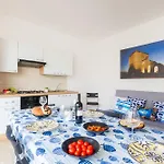 Apartment Luxury House With Pool