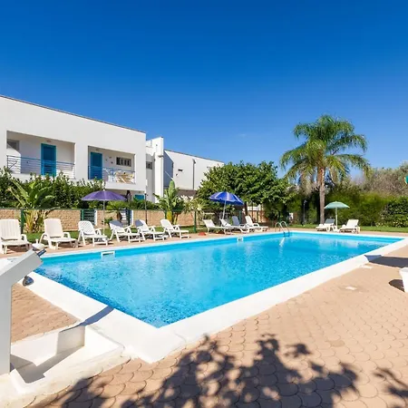 Apartment Luxury House With Pool